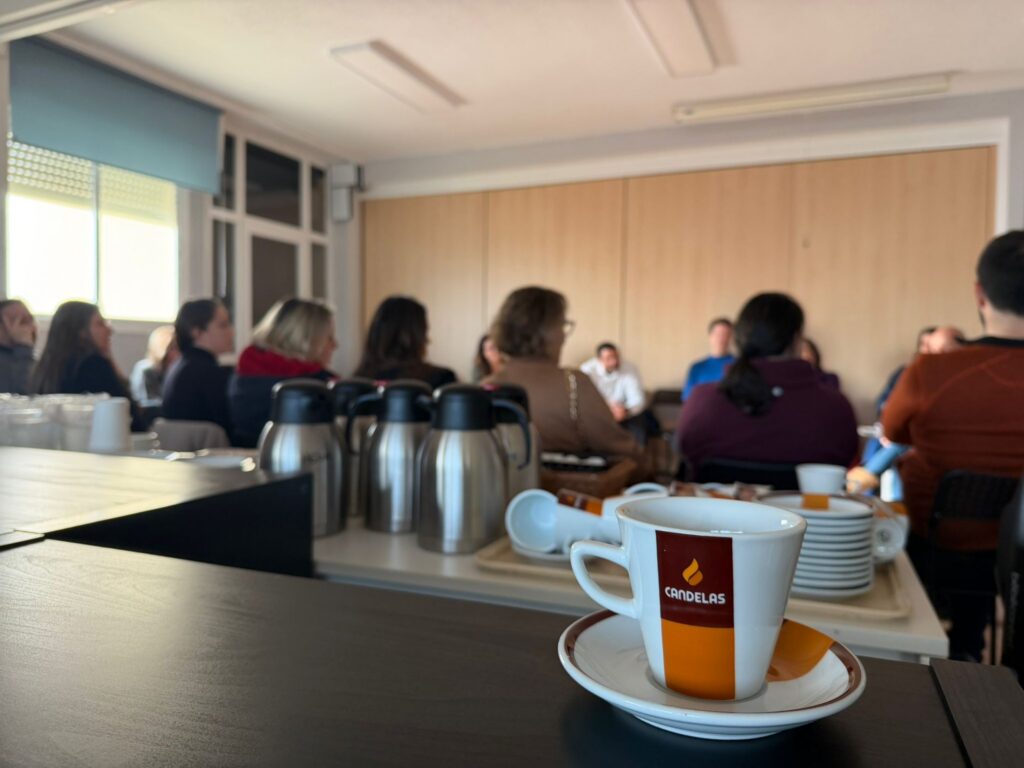 Café con dirección colegio Zola las Rozas
